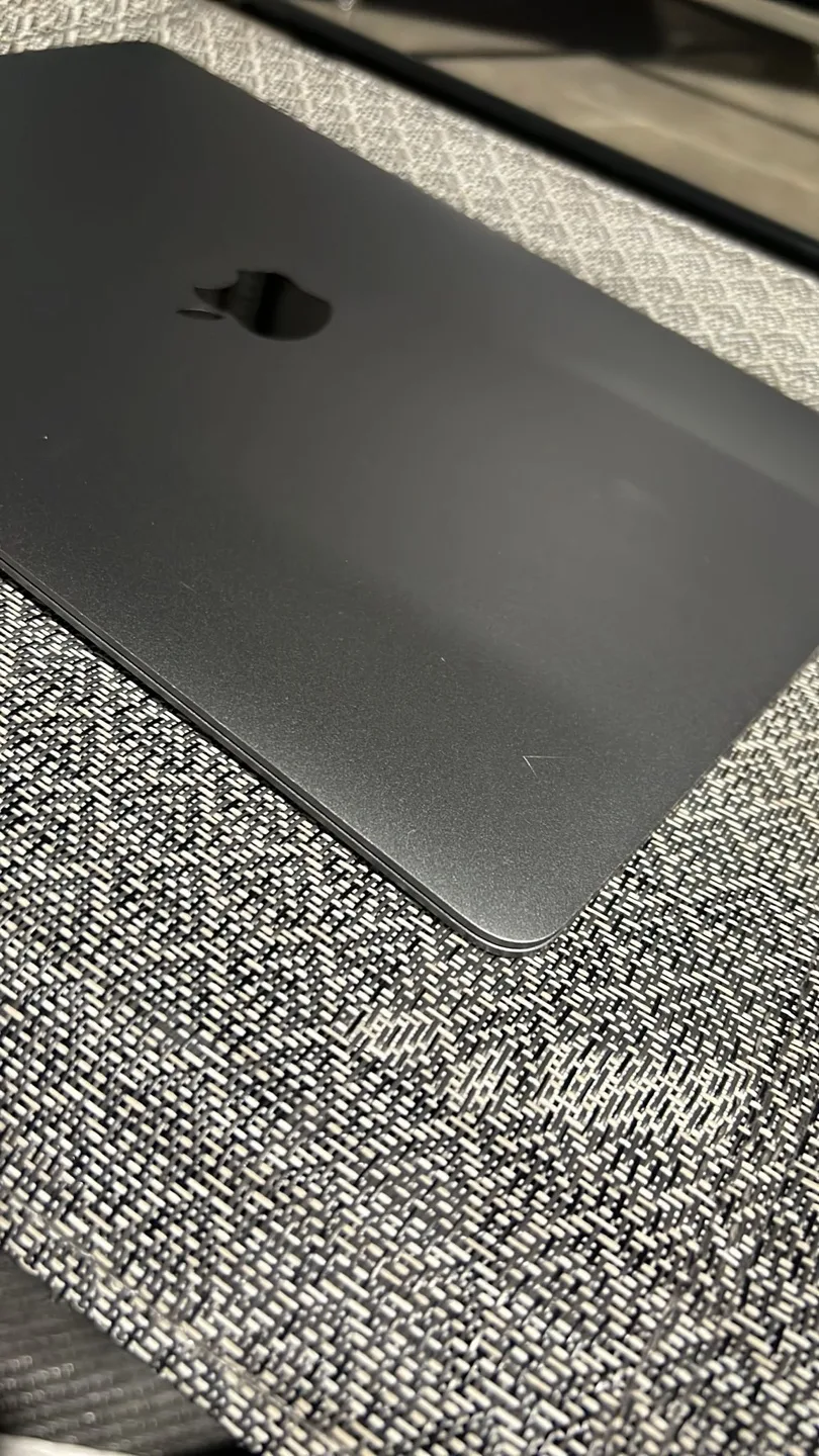 Apple MacBook Air 2020 (13inch)- M1 - 16/512 GB image indicator(4)