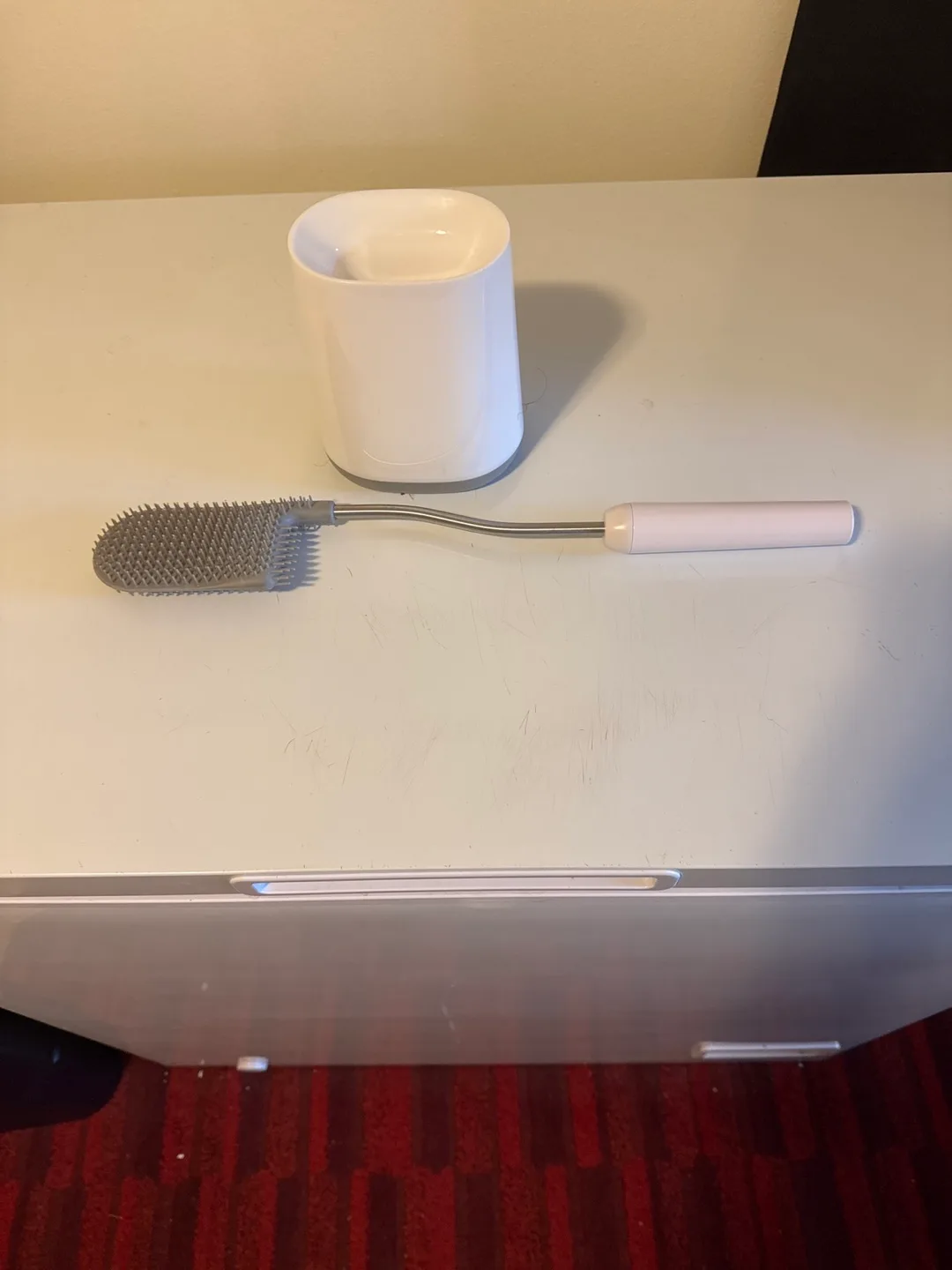 Minimalist lovers toilet brush image indicator(3)