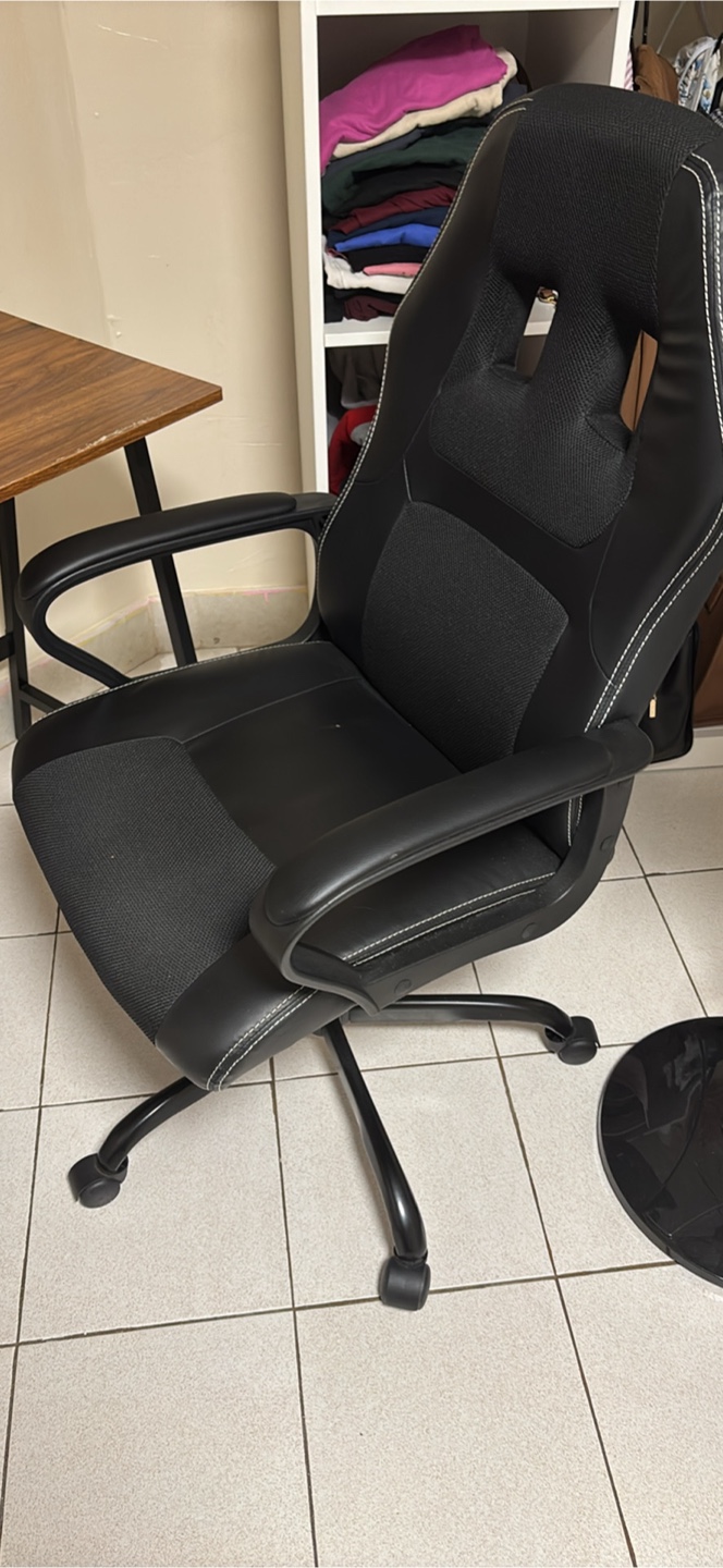 Black Gaming Chair