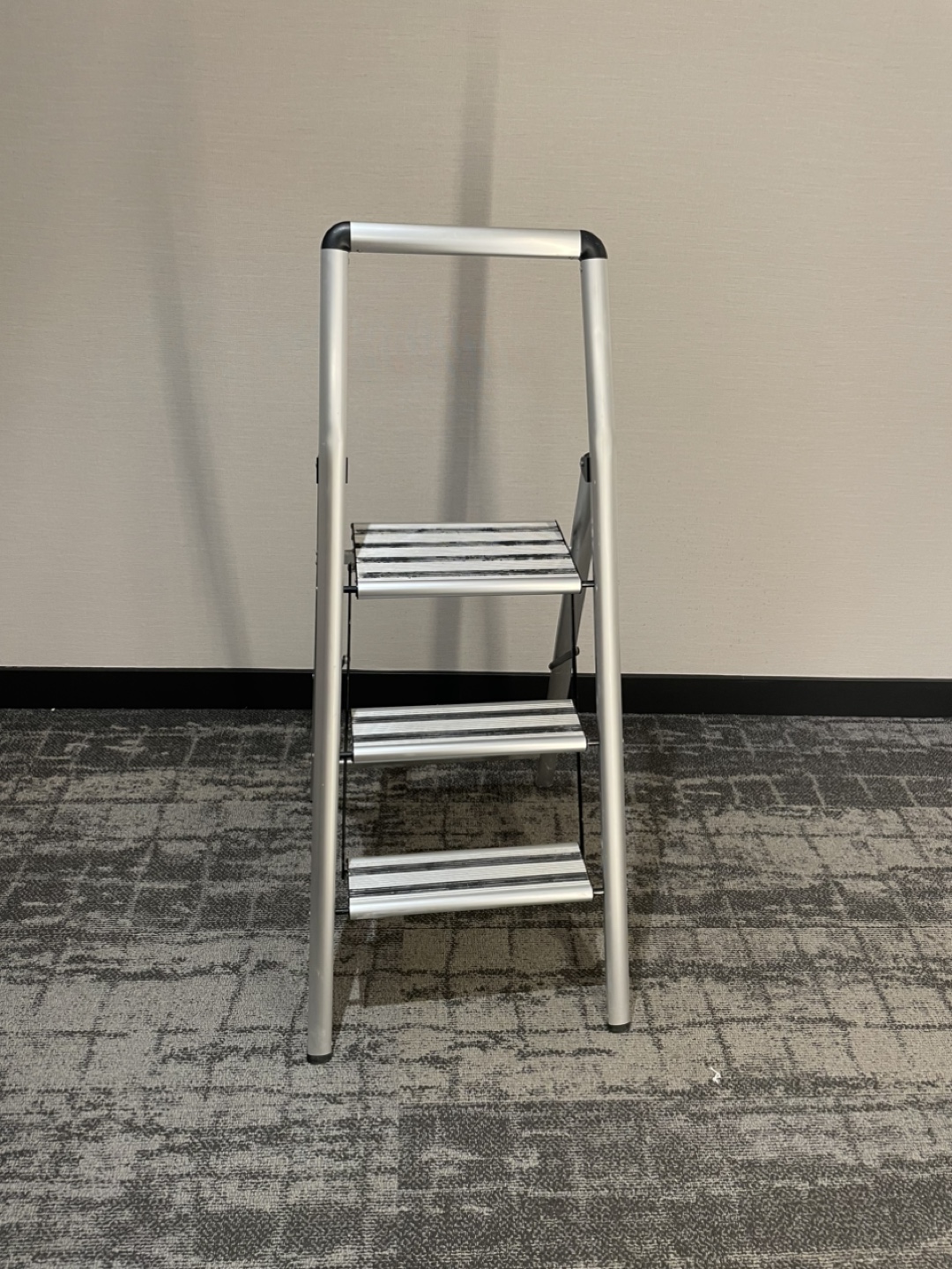 Lightweight Aluminum Step Ladder