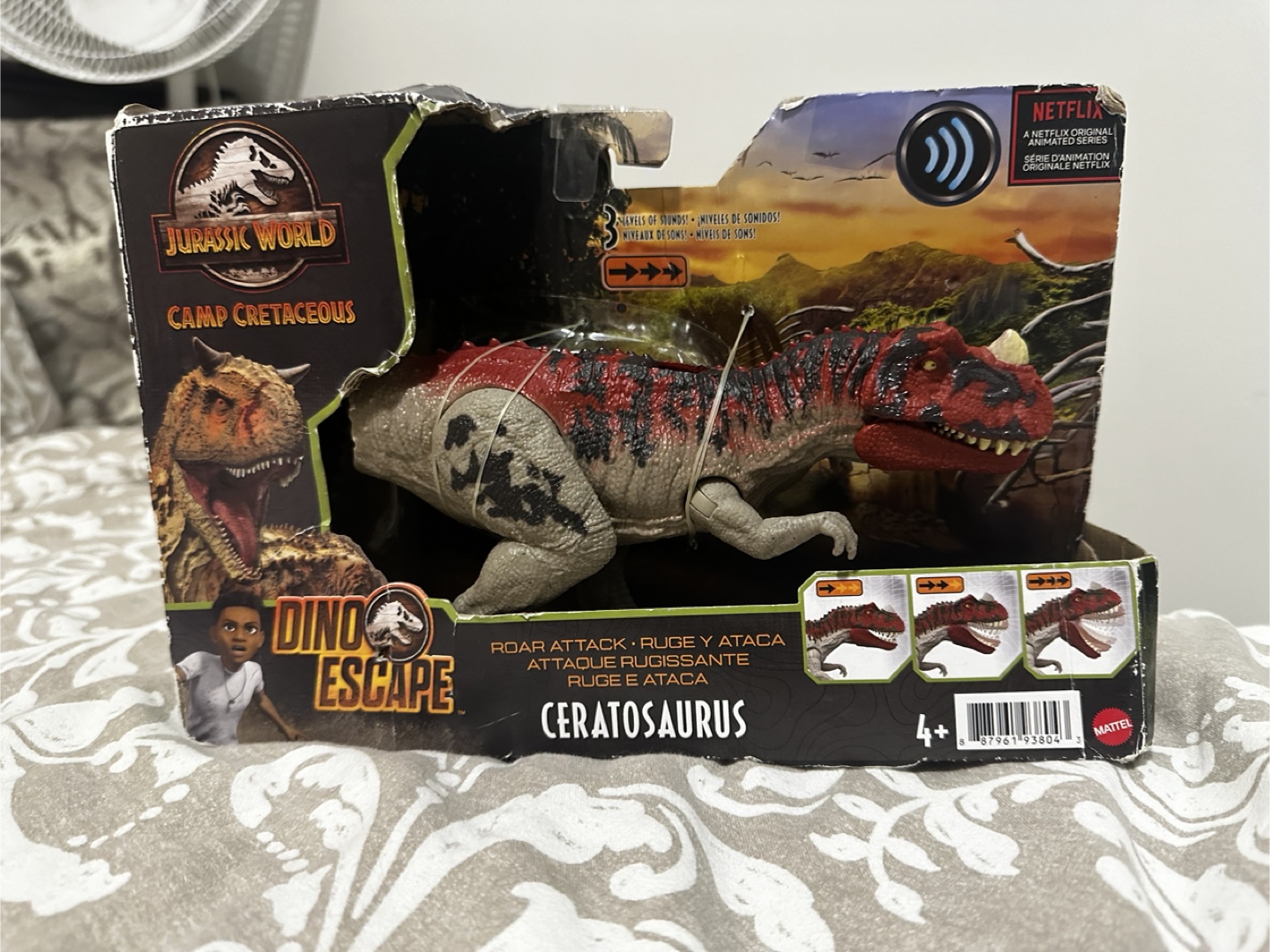Jurassic World Camp Cretaceous Ceratosaurus