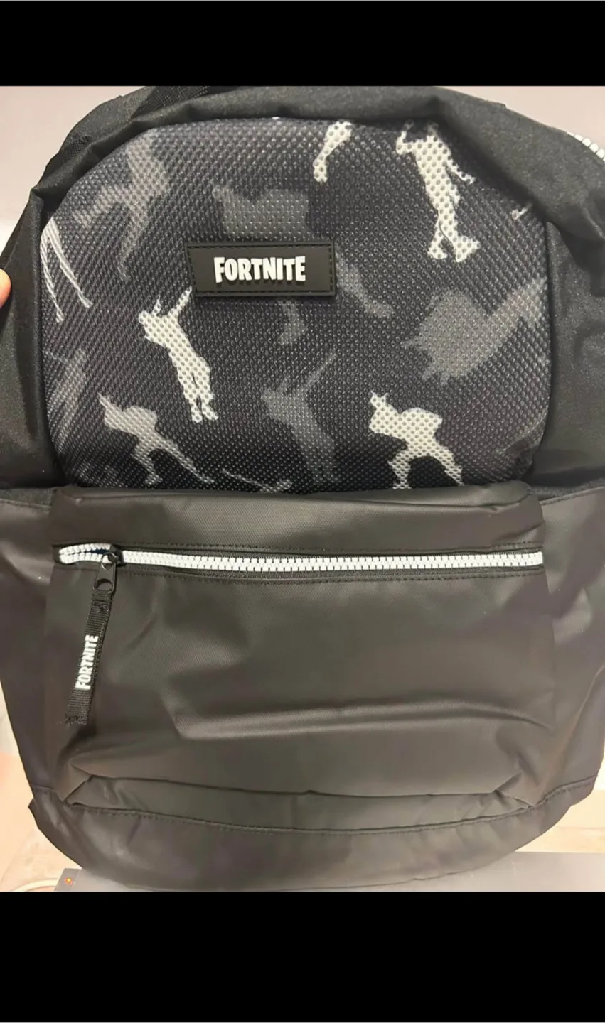 Fortnite Black Backpack thumbnail