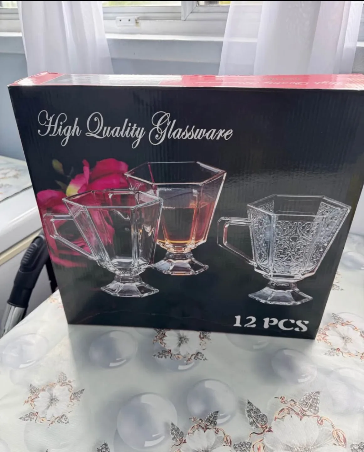 High Quality Glassware - 12 Piece Set thumbnail