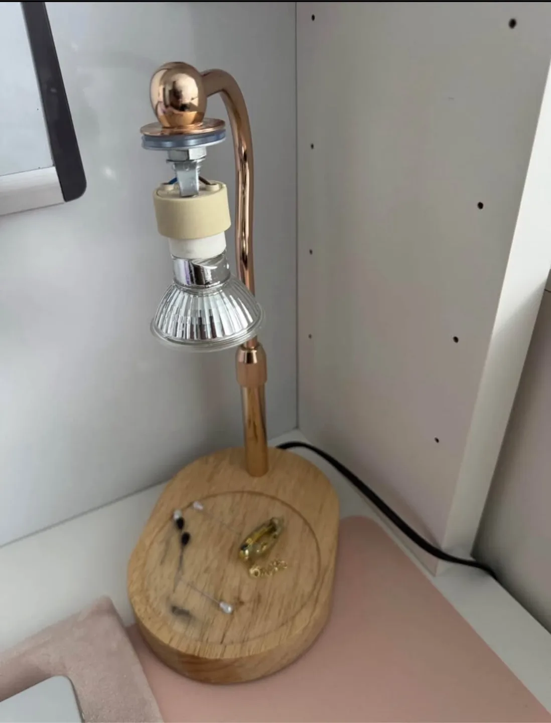 Modern Desk Lamp - Rose Gold & Wood thumbnail