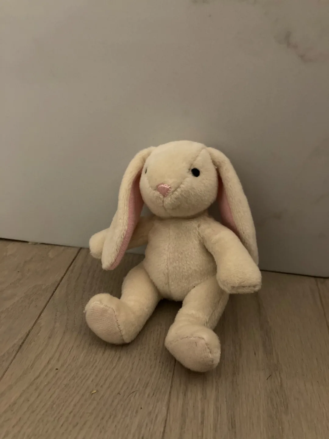🇨🇦🍁mini Cute Cream Bunny Plush Toy thumbnail