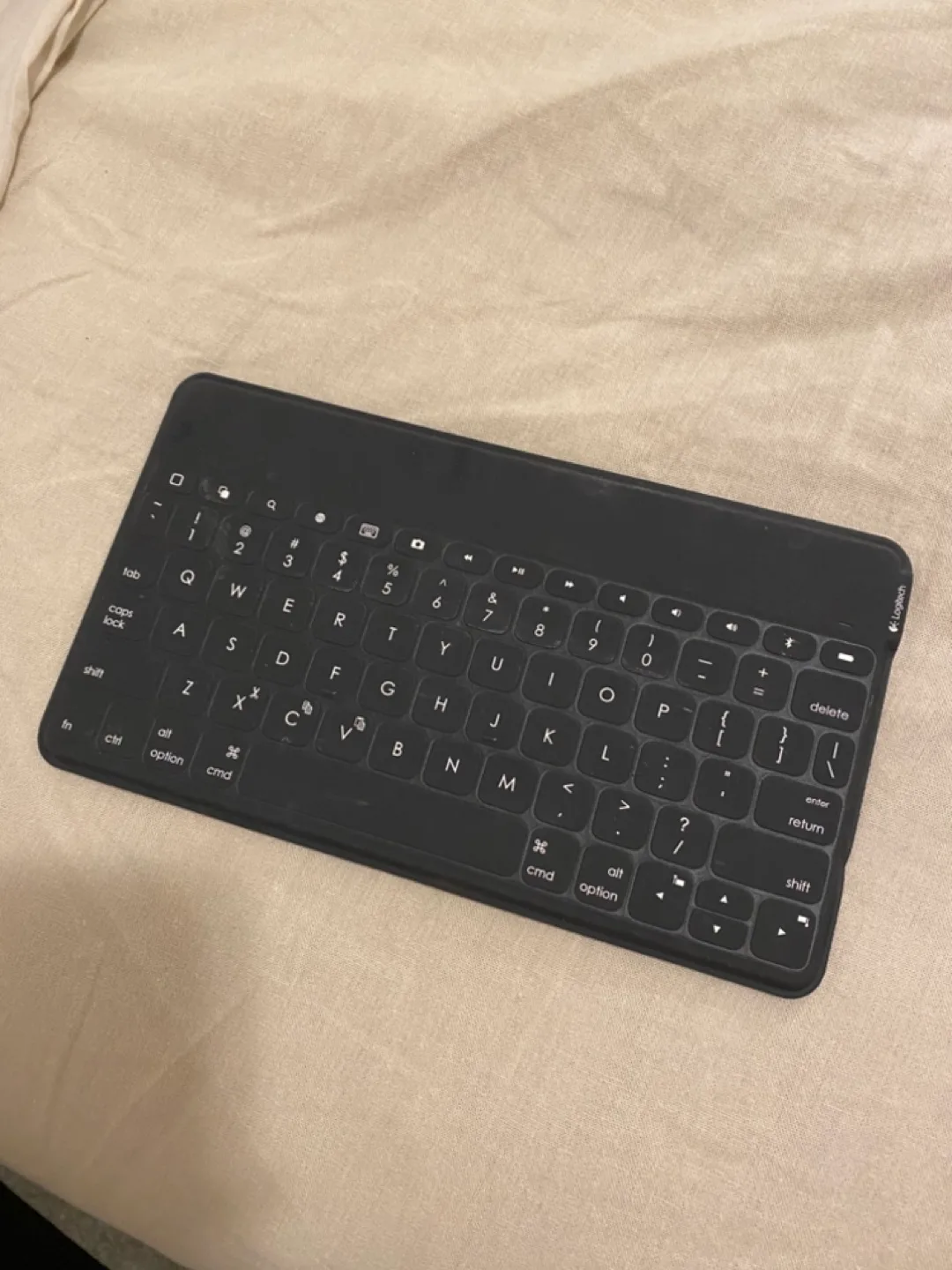 Logitech K380 Multi-Device Bluetooth Keyboard - Black thumbnail