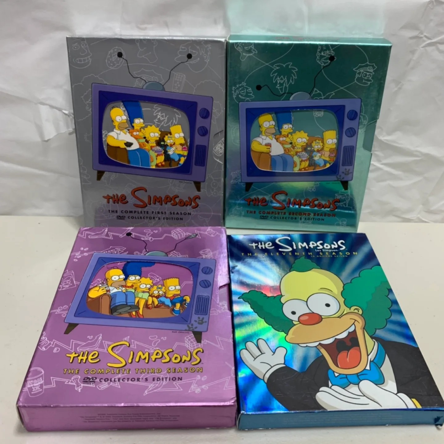 Mixed Lot of DVDs and Blu-ray Discs thumbnail