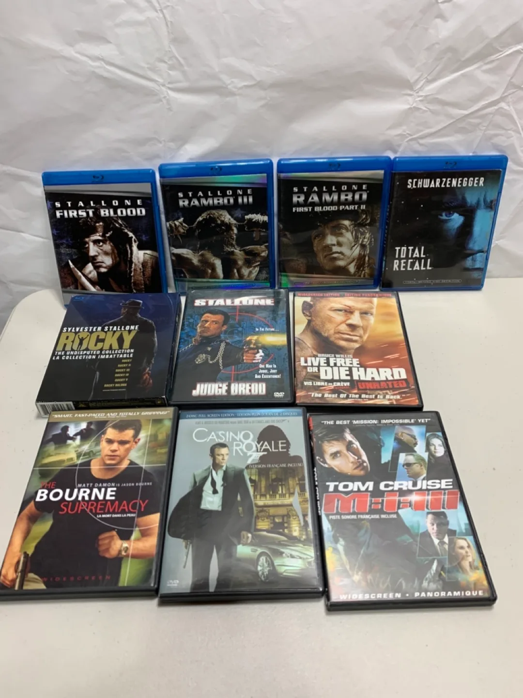 Mixed Lot of DVDs and Blu-ray Discs image indicator(4)