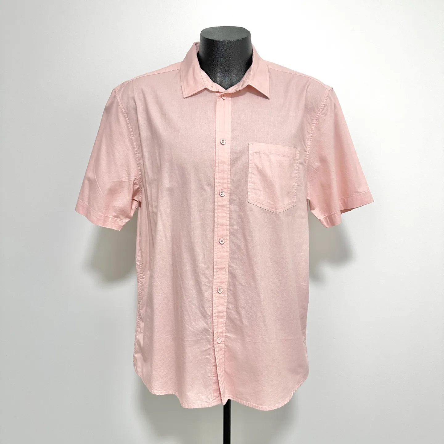 Men’s pink collared 100% cotton shirt thumbnail