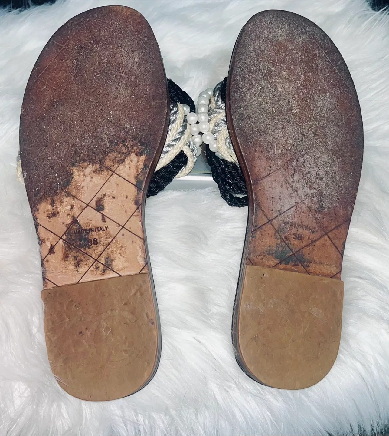 Chanel Pearl Leather Mules Size 38 image indicator(5)