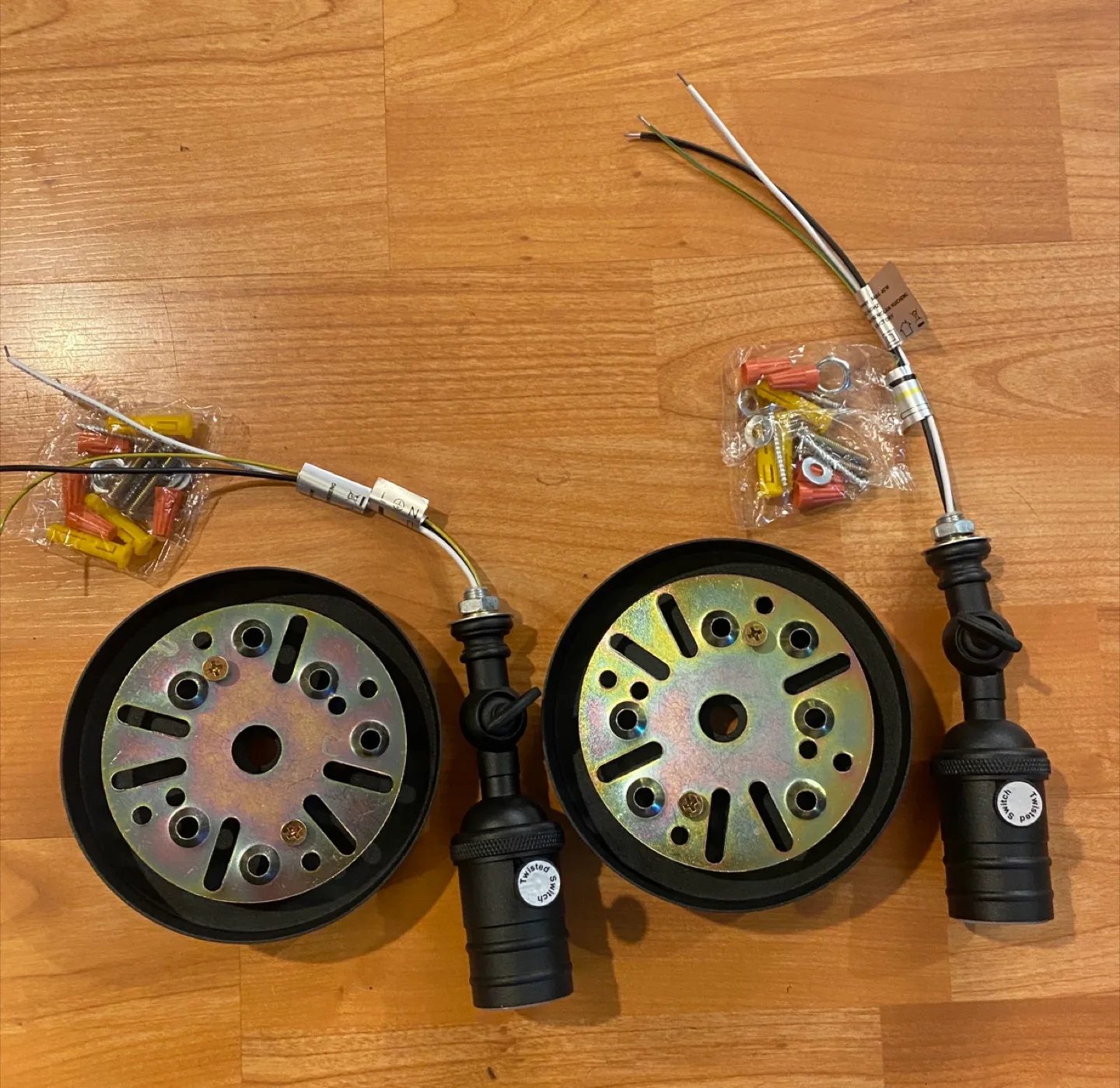 2 pack Small Retro Wall Sconces image indicator(2)