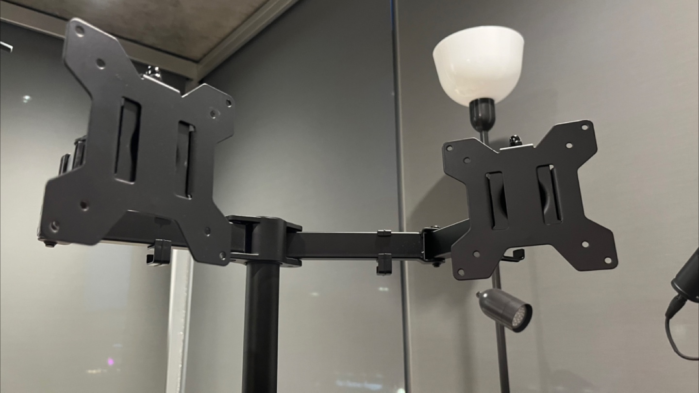 VIVO Dual Monitor Desk Mount - photo 2