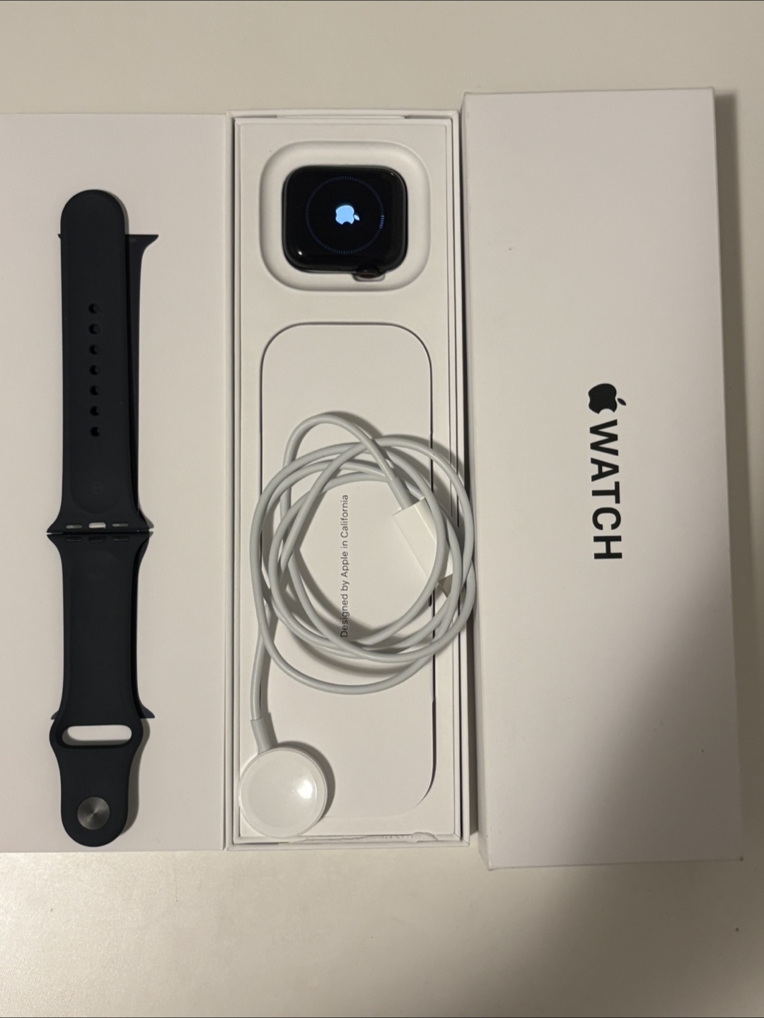 Apple watch SE (2nd Gen) 40 mm Midnight