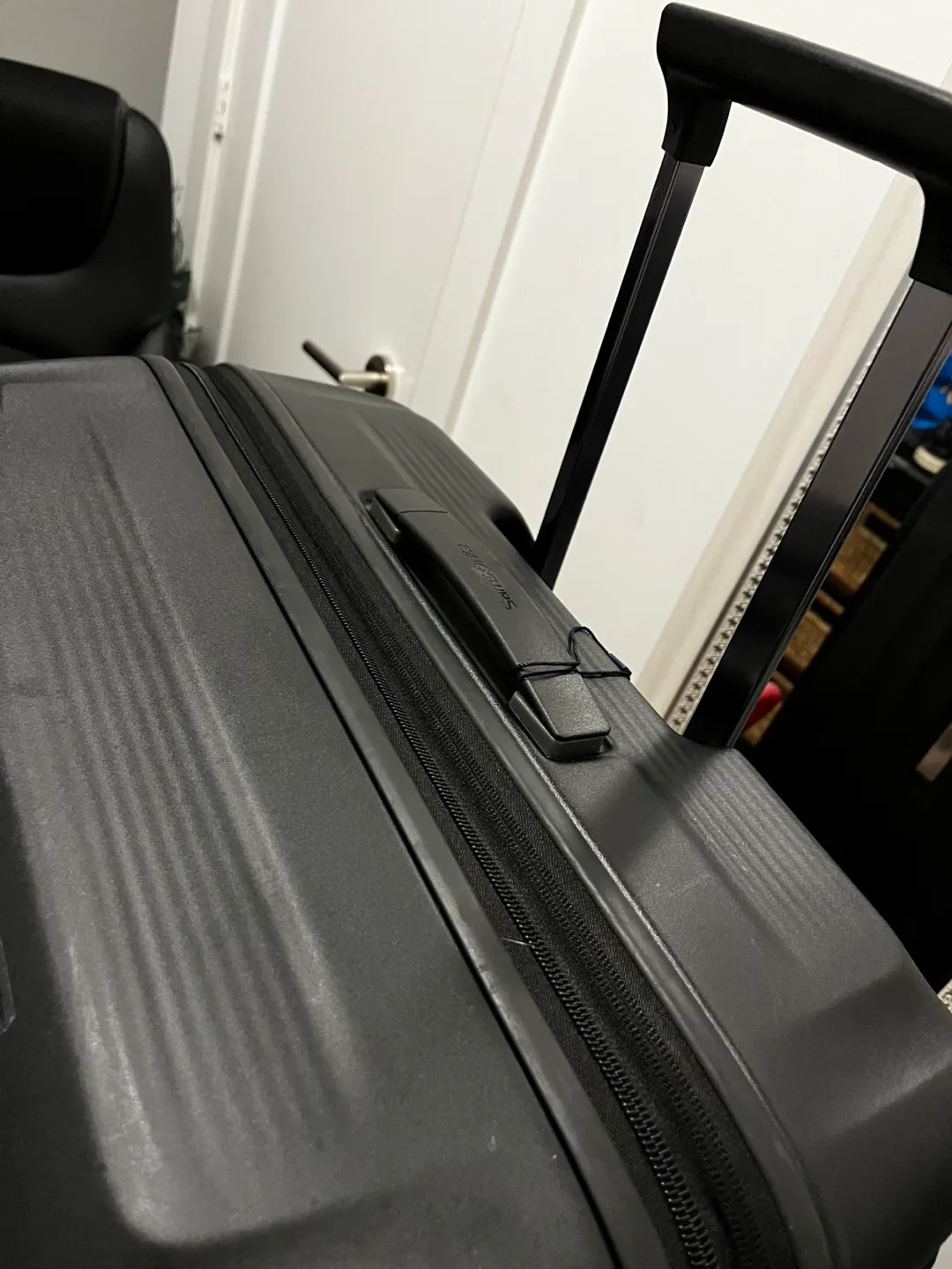 Samsonite Black Luggage 32 Inch thumbnail
