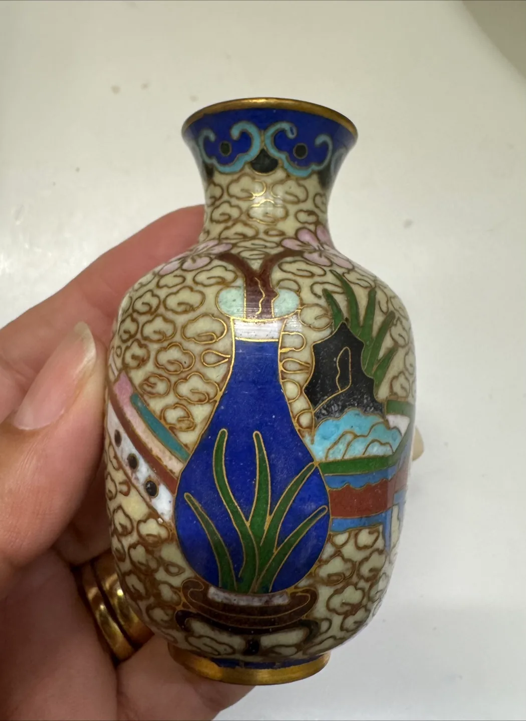 🇨🇦🍁Vintage Cloisonné Vase with Stand thumbnail