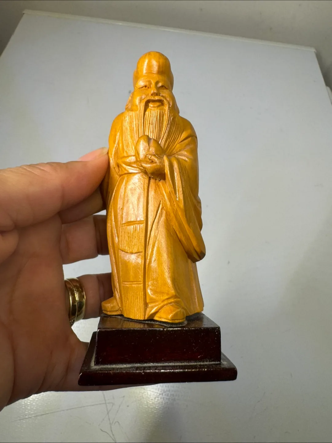 🇨🇦🍁Wooden Statue of an Old Man thumbnail