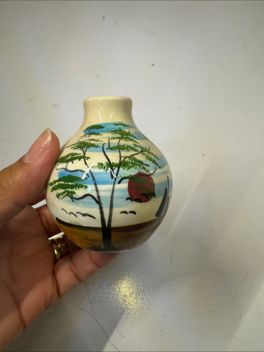 🇨🇦🍁Small Hand-Painted Vase thumbnail
