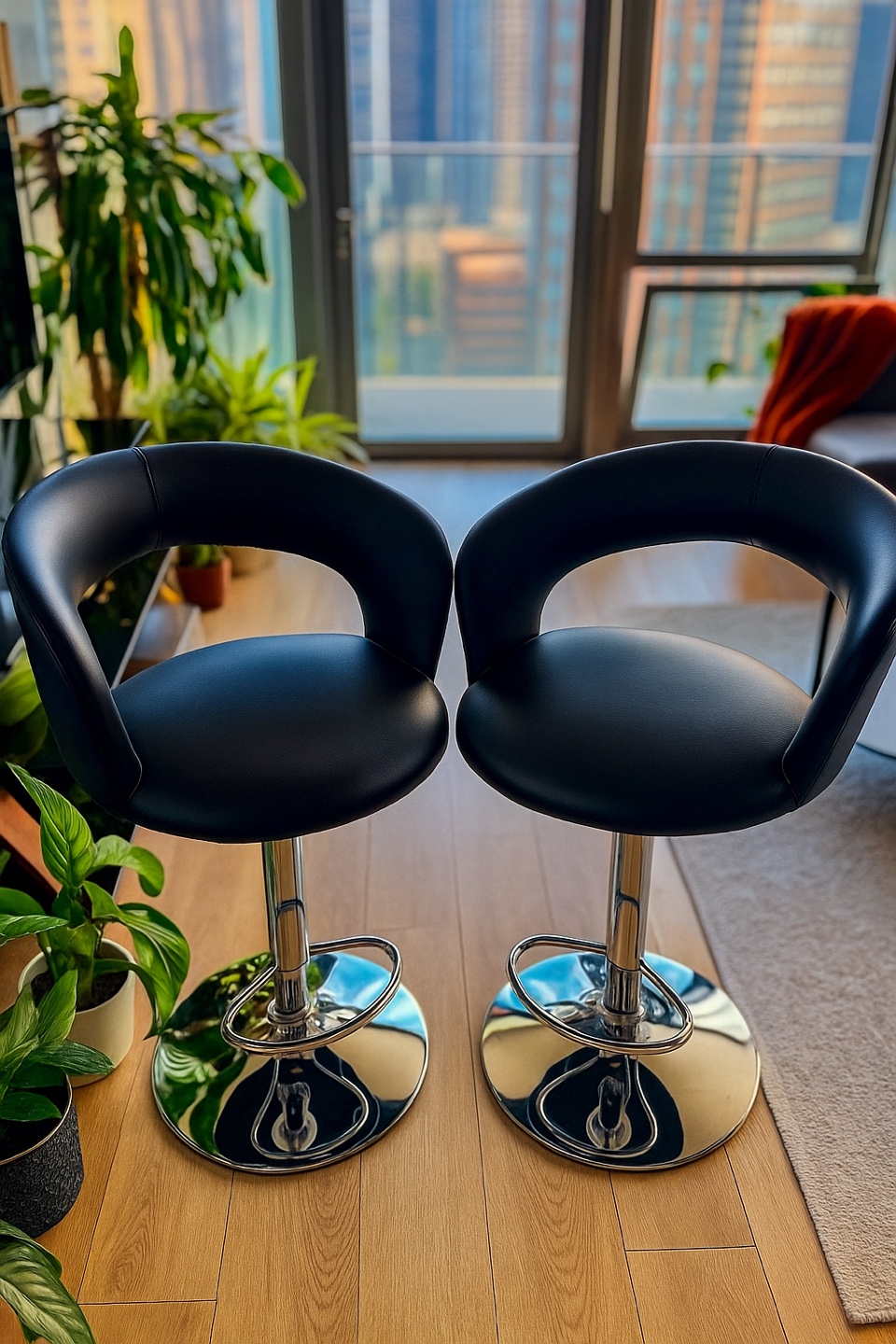 Set of 2 Black Bar Stools