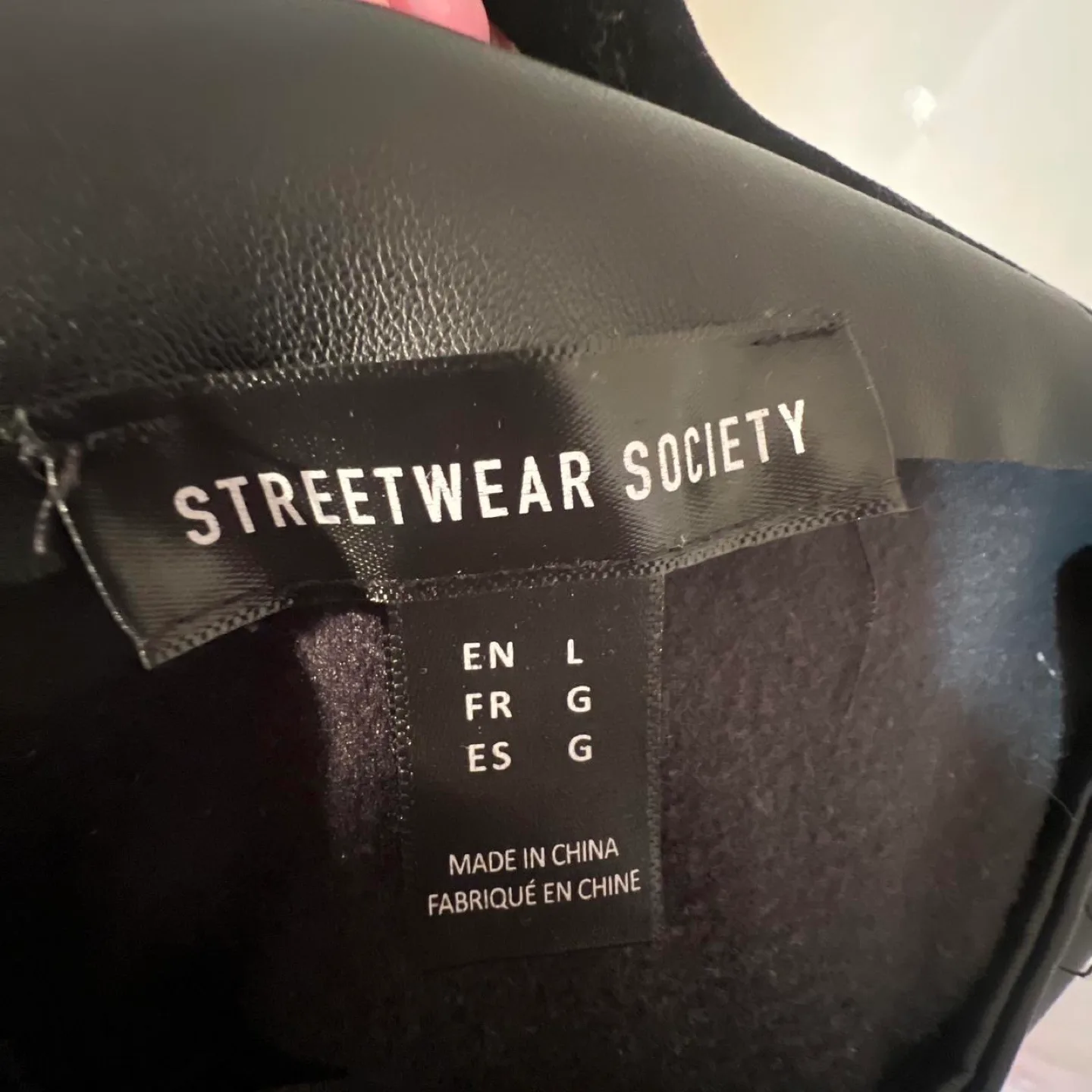 Black Faux Leather Skirt - Size L image indicator(4)