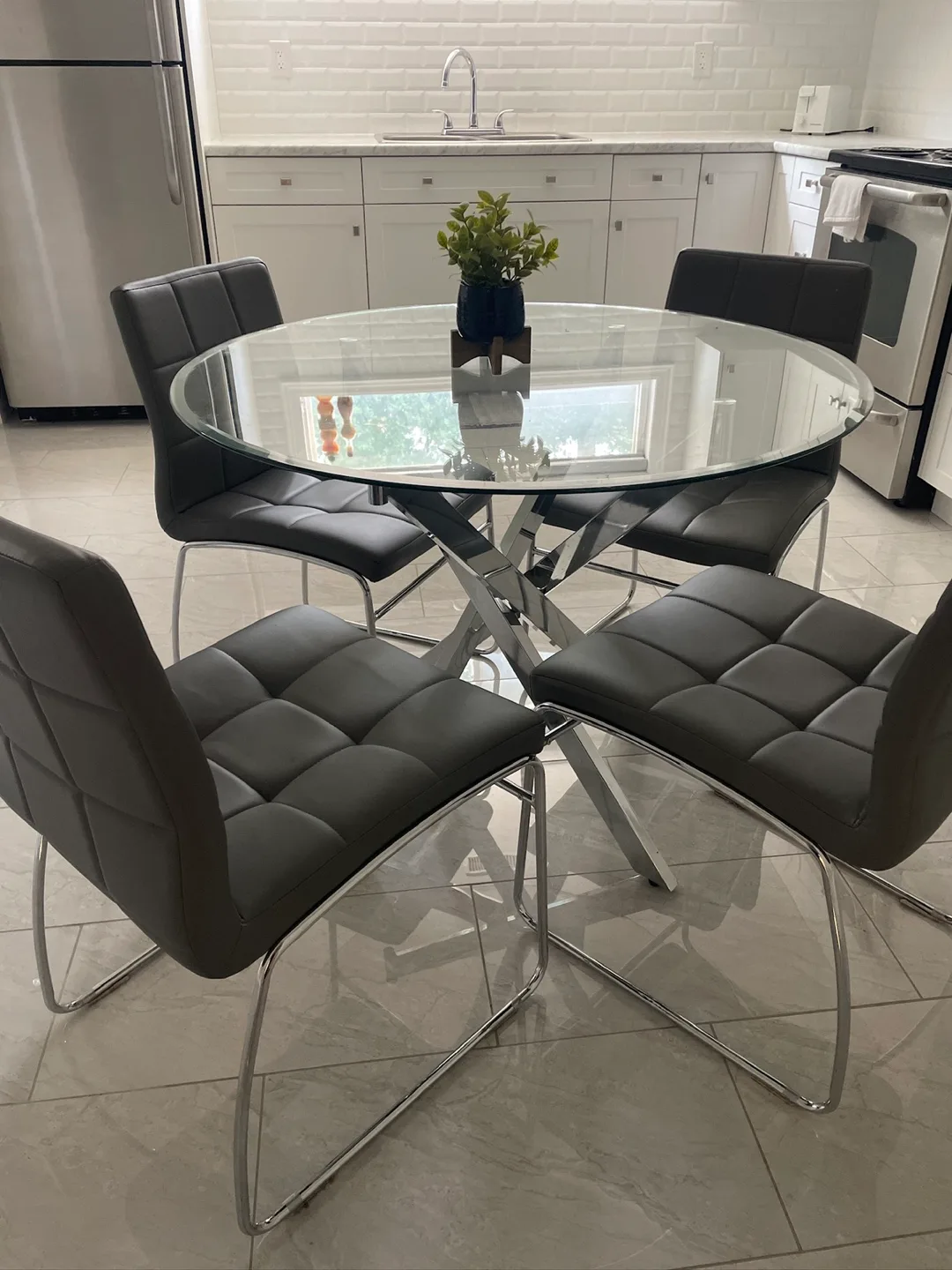 Glass Top Dining Table with 4 structube Grey Chairs thumbnail