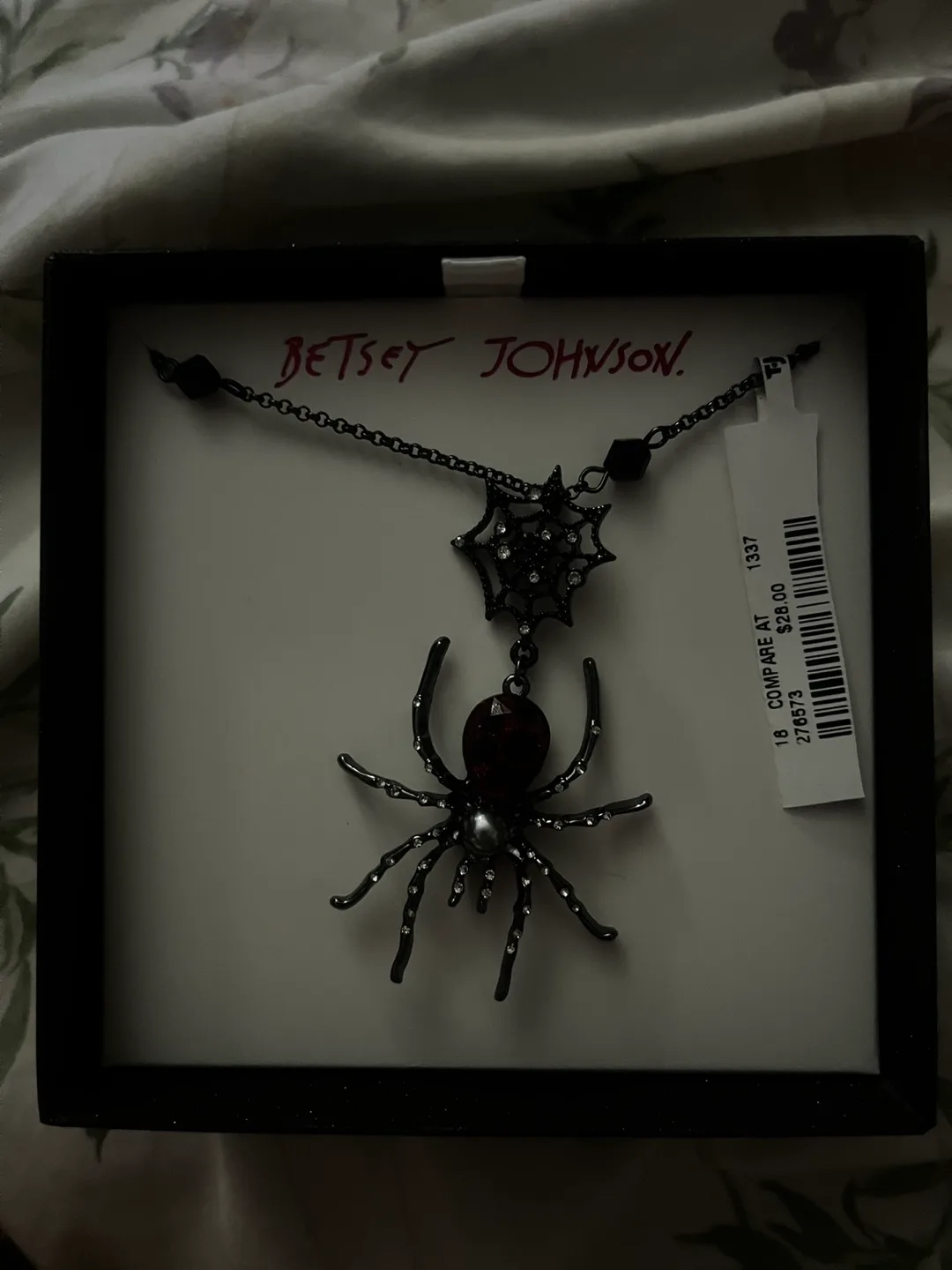 New Betsey Johnson Spider Web Necklace image indicator(5)