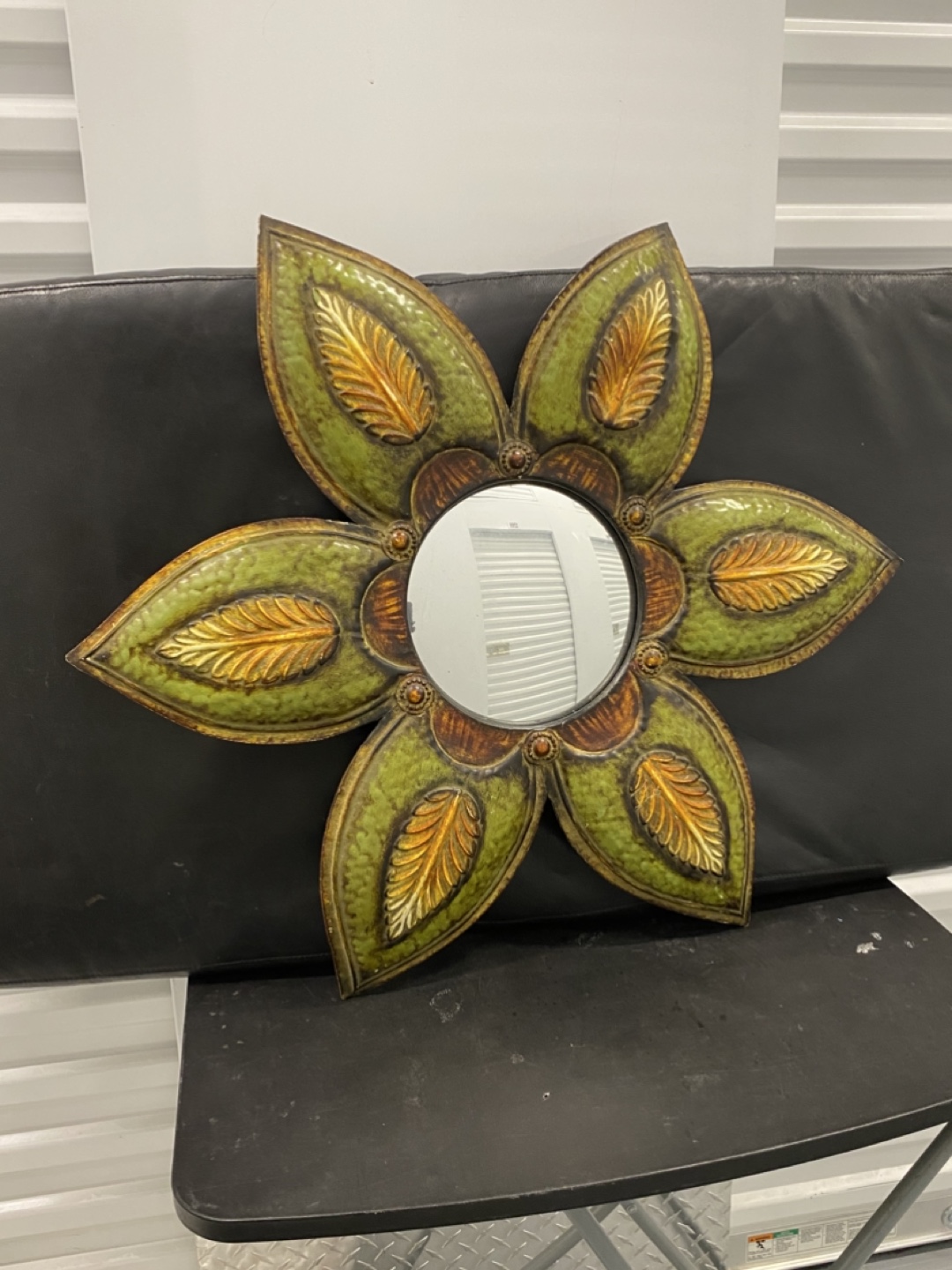 Flower Shaped Wall Mirror