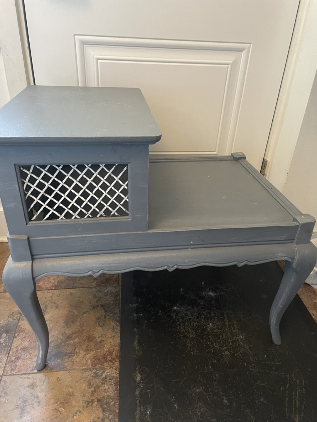 Vintage End Table - photo 2