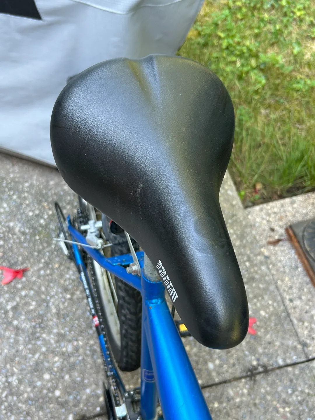 Free Spirit Maverick Suspension Bike - Blue image indicator(10)