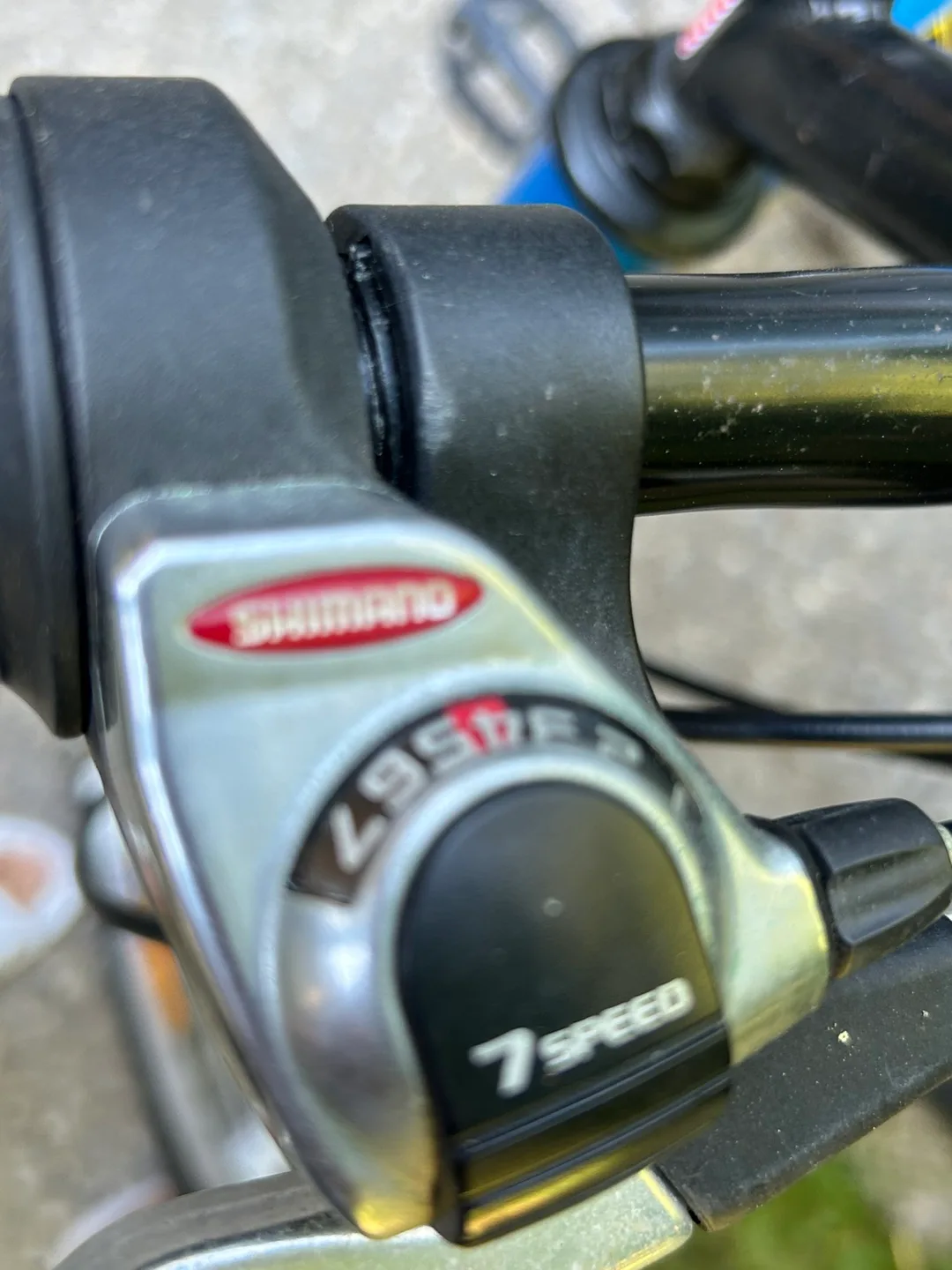 Free Spirit Maverick Suspension Bike - Blue image indicator(9)