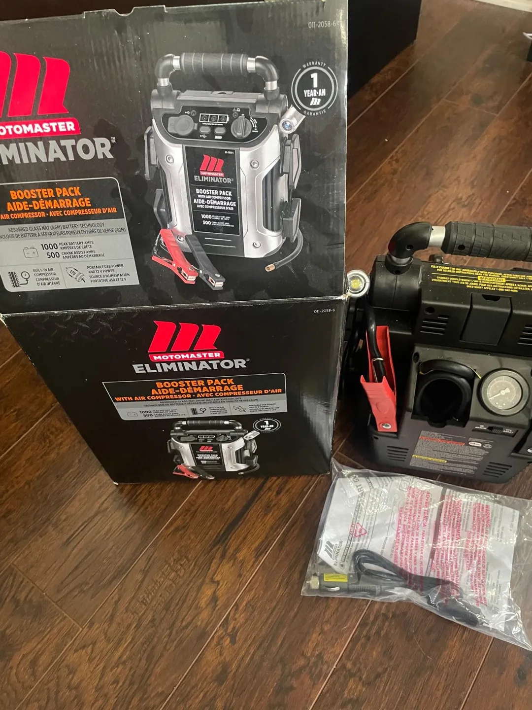 Motomaster Eliminator Booster Pack with Air Compressor image indicator(4)