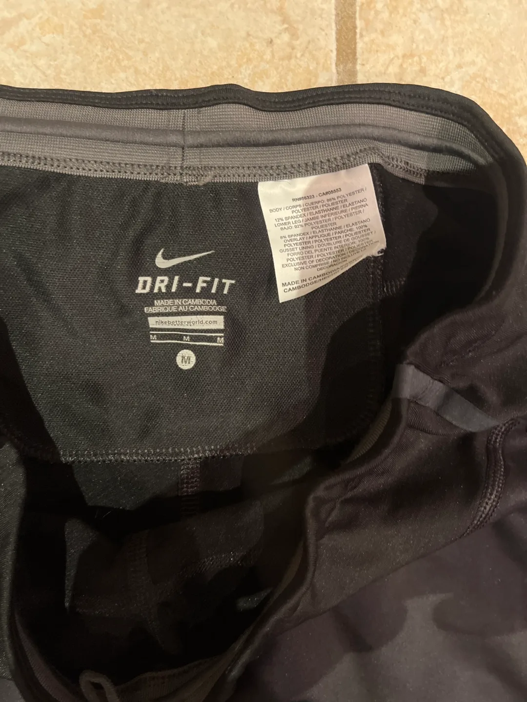 Nike Dri-FIT Running Pants - Size M image indicator(3)