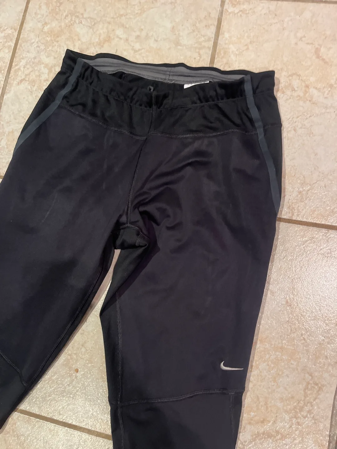 Nike Dri-FIT Running Pants - Size M image indicator(2)