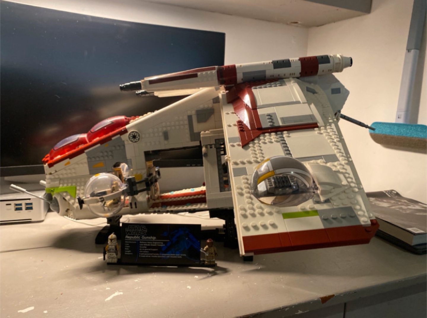 LEGO Star Wars UCS Republic Gunship 75309