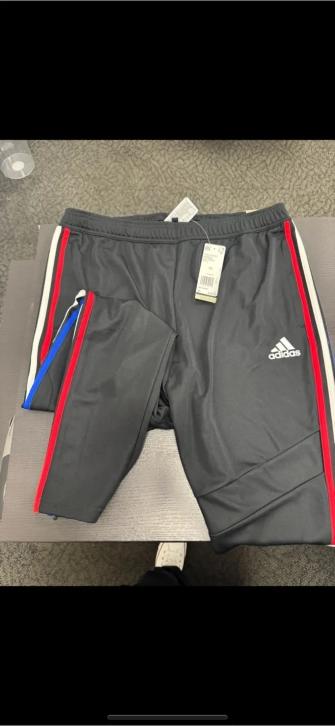 Adidas Track Pants XL thumbnail