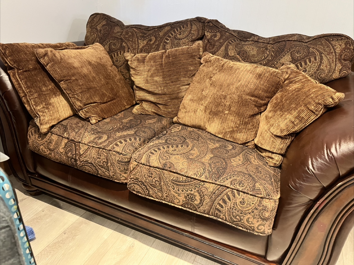 Brown Patterned Loveseat Sofa - photo 2