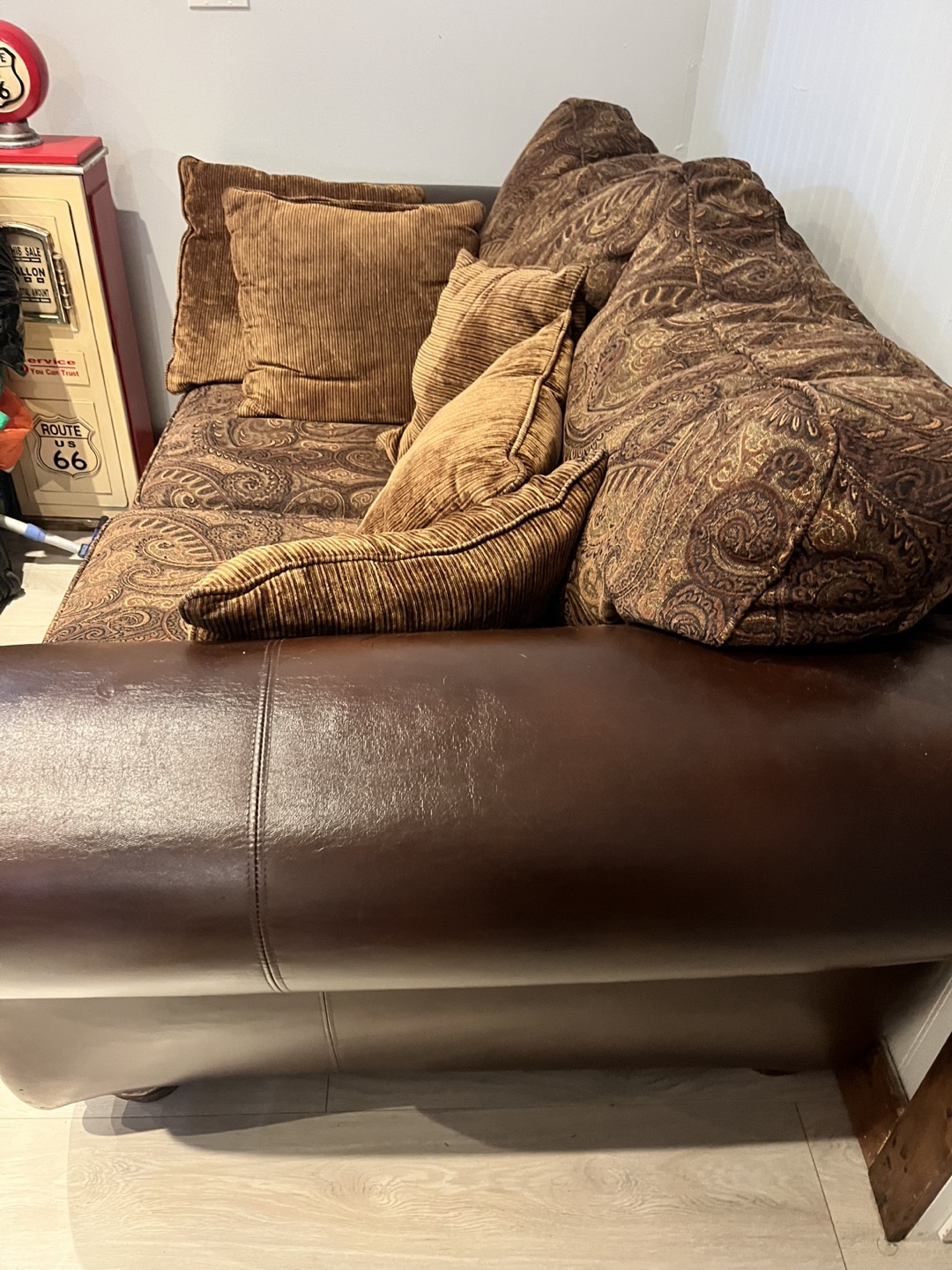 Brown Patterned Loveseat Sofa - photo 3