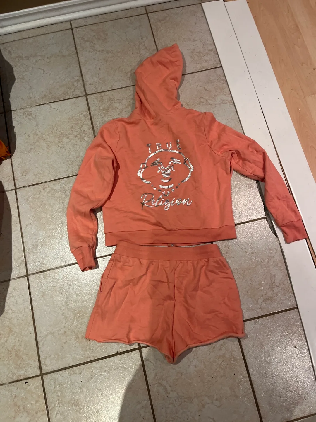 True Religion Peach Hoodie & Shorts Set - Size S image indicator(5)