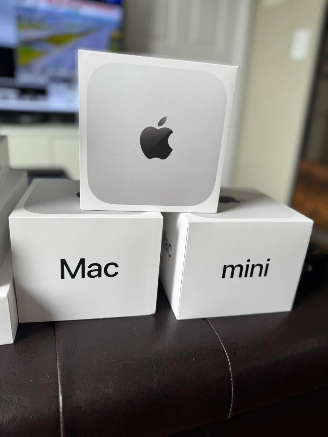 🇨🇦Apple iPad 9th Generation 64GB - Box Only image indicator(5)