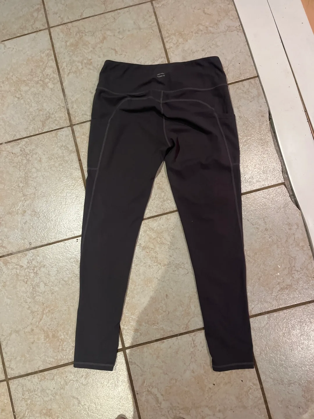 ALONG FIT Women's Leggings - Size S image indicator(3)