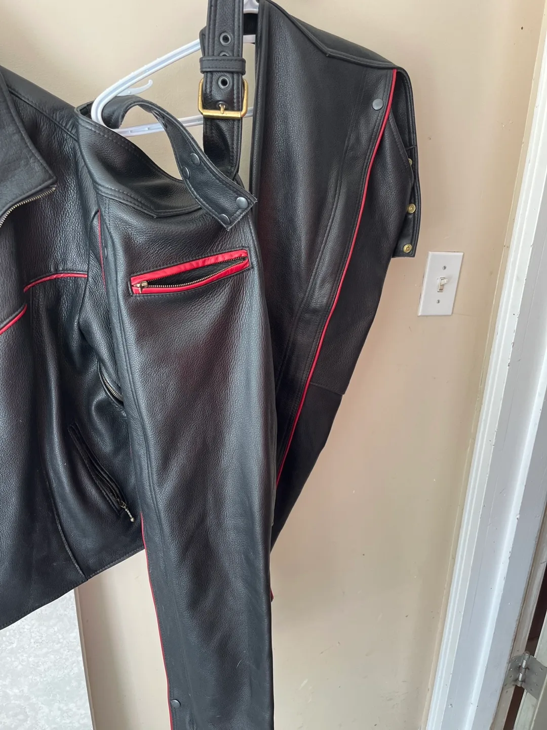 Select Leather Black & Red Leather Jacket image indicator(3)