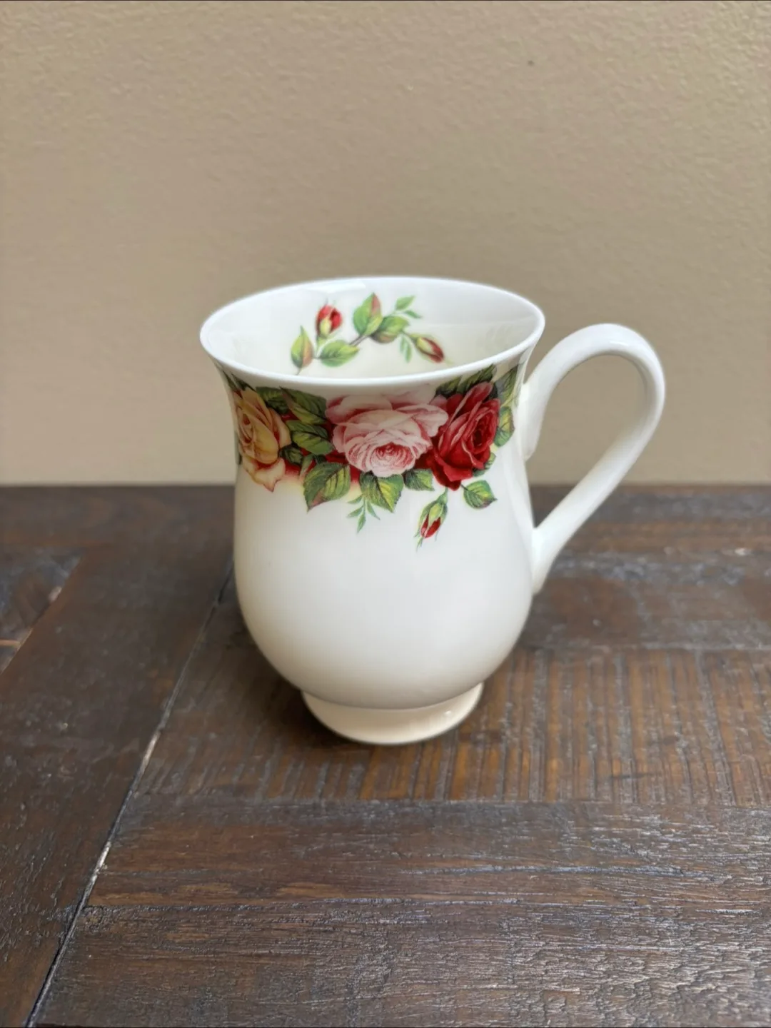 🇨🇦Roy Kirkham Fine Bon China Floral Mug thumbnail