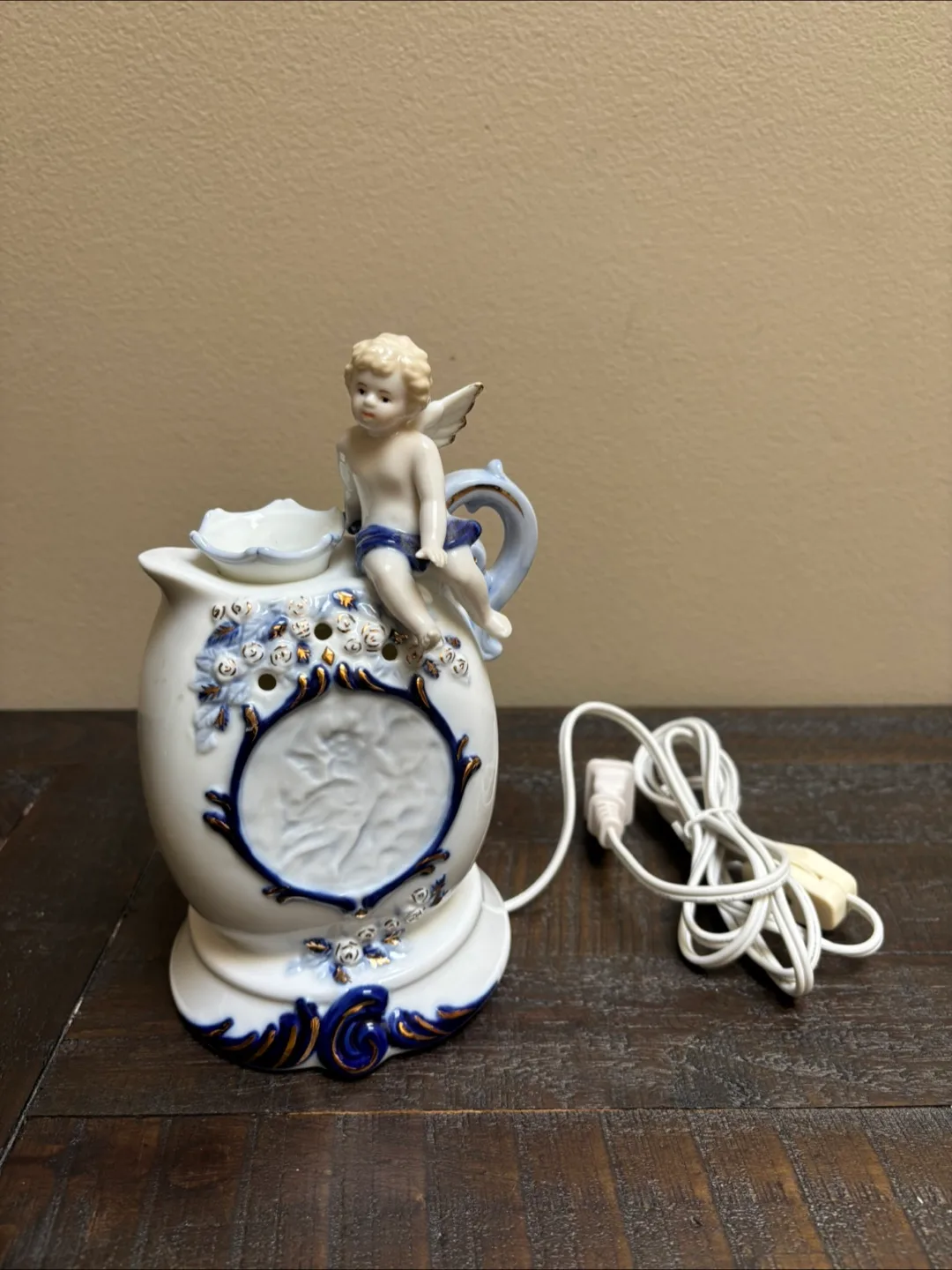 🇨🇦Angel Electric Aroma Diffuser Lamp thumbnail