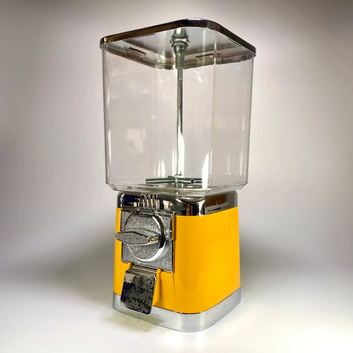 Unused Gumball Machine thumbnail