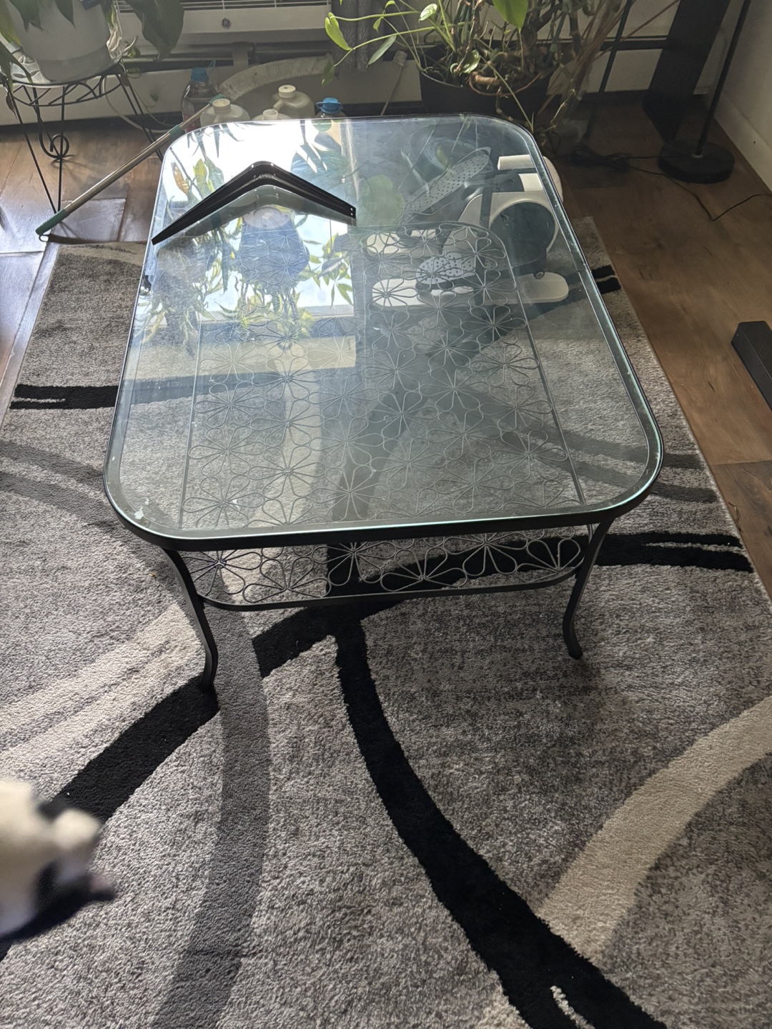 Glass end table - photo 3