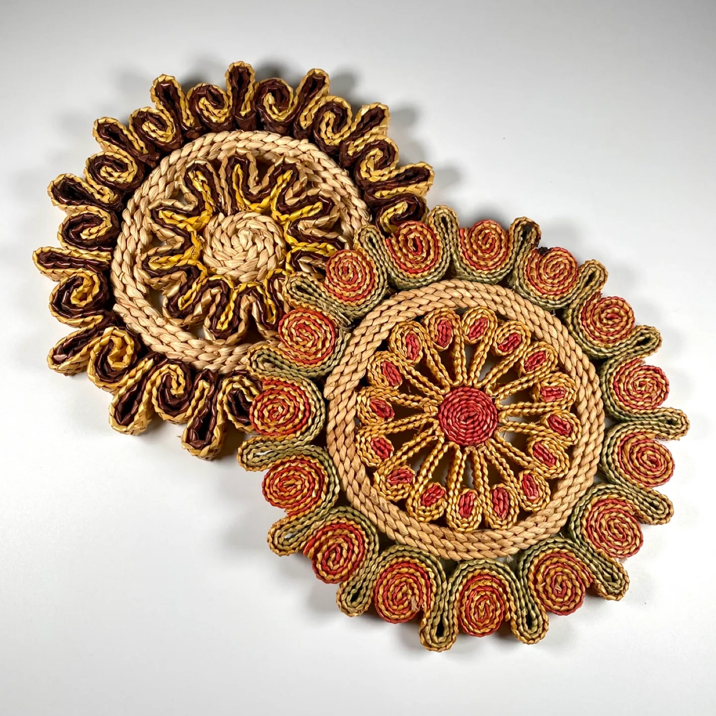2x Vintage Raffia Trivets thumbnail