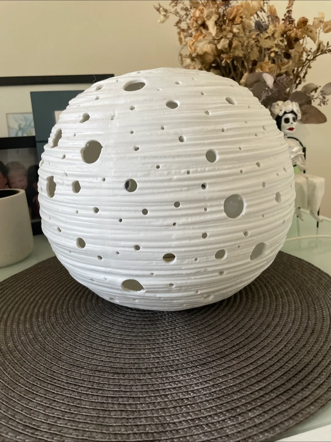 IKEA - White Ceramic Sphere Lamp thumbnail