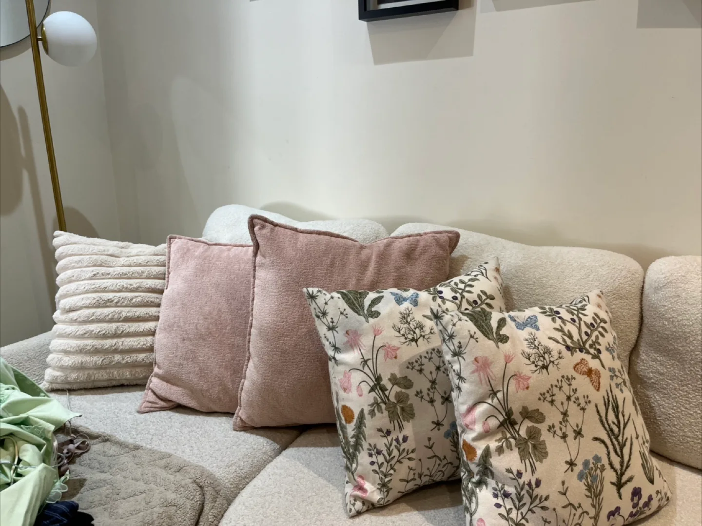 Decorative Throw Pillows thumbnail