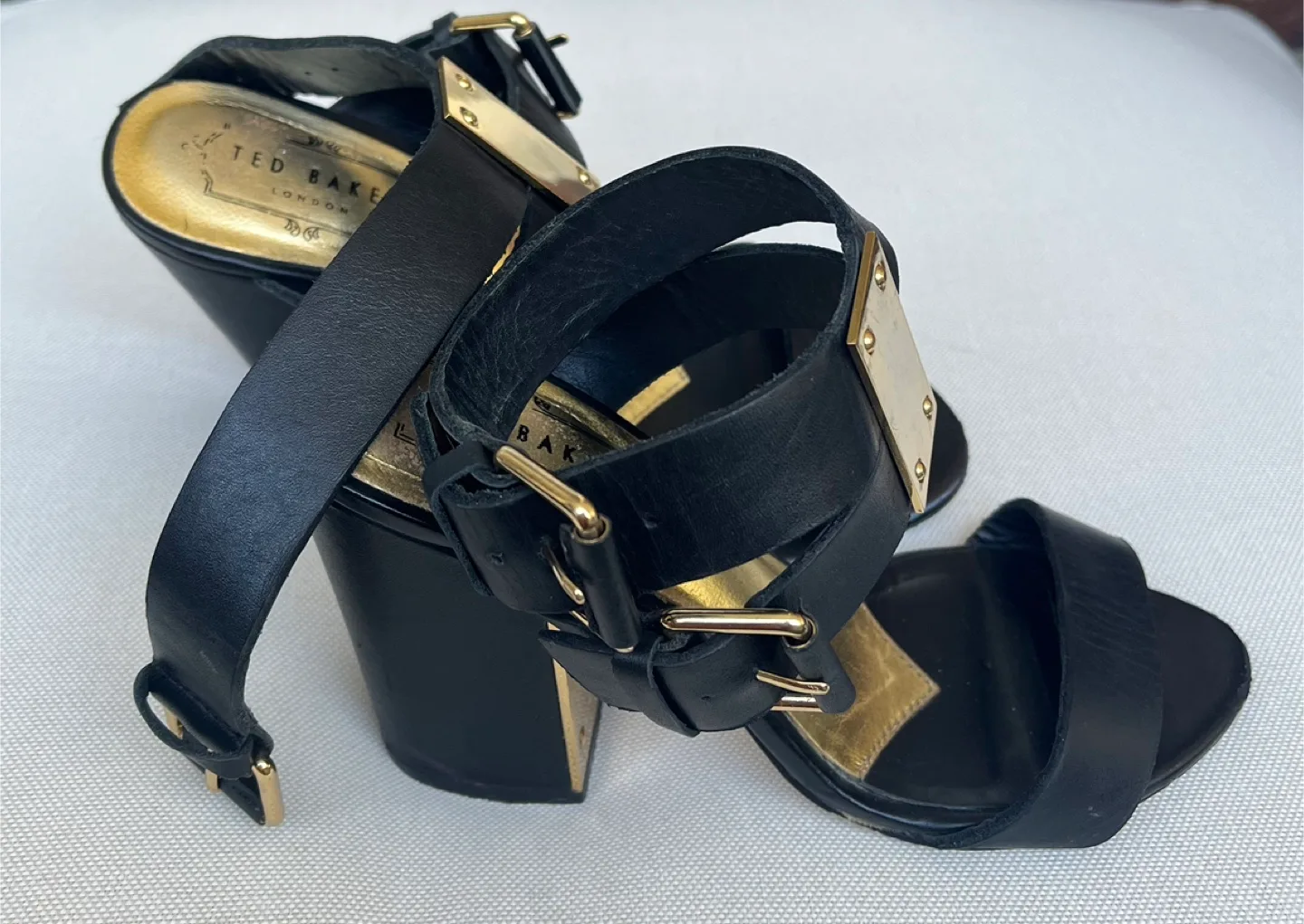 Ted Baker London Black Leather Sandals Size 6 image indicator(4)