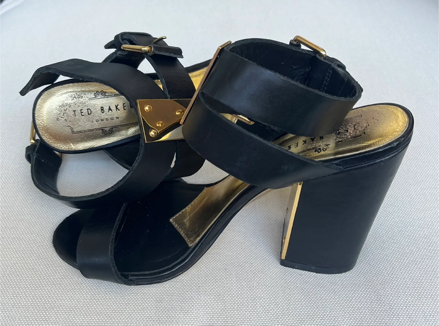 Ted Baker London Black Leather Sandals Size 6 image indicator(2)