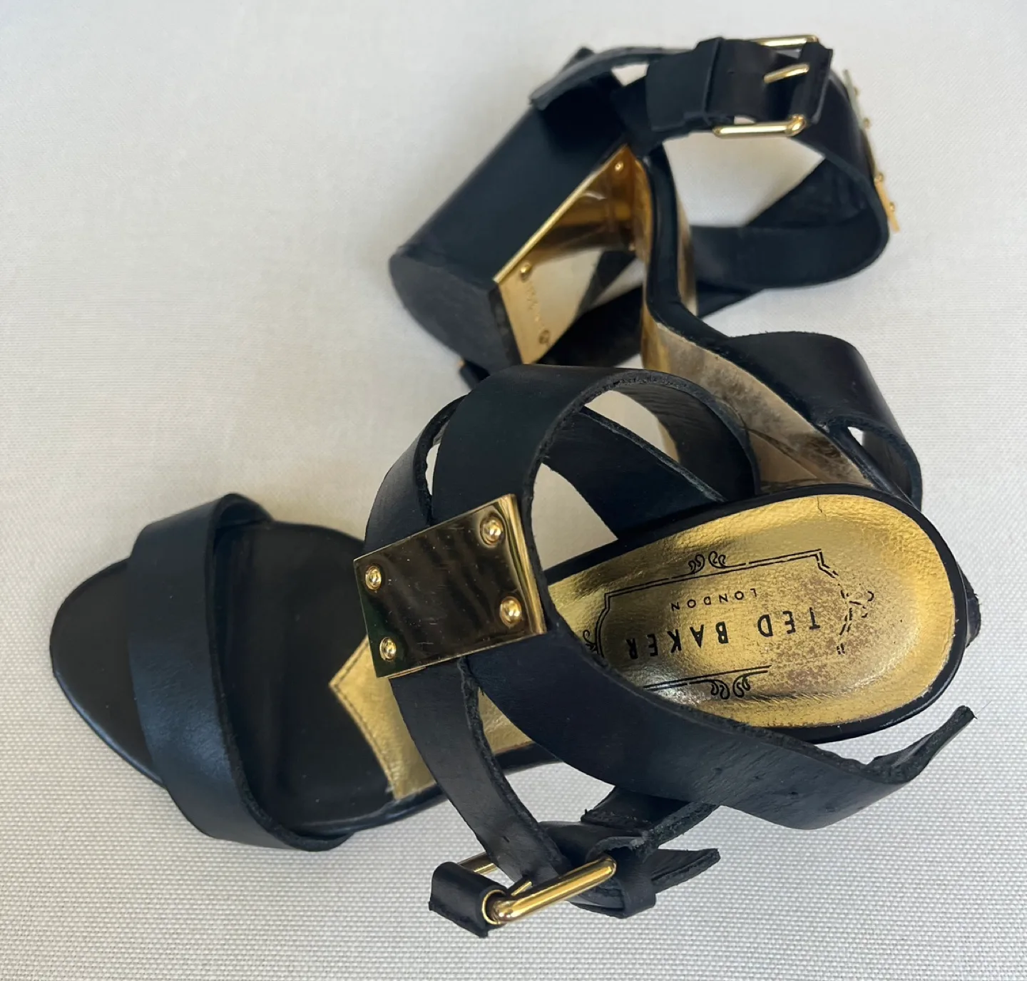 Ted Baker London Black Leather Sandals Size 6 image indicator(10)